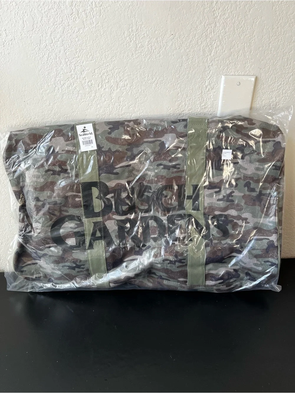 NWT Busch Gardens Camo Weekender Duffel Bag